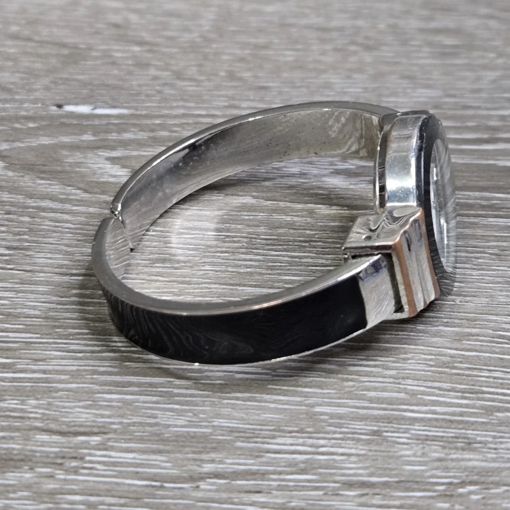 WINCCI Women's Bangle Quartz Watch Japan Movement Silver Tone Black Bezel